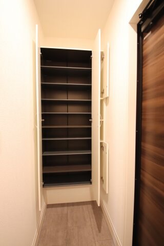 物件内観写真7　(シューズボックス)