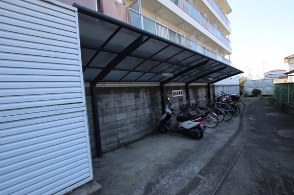建物設備(駐輪場)
