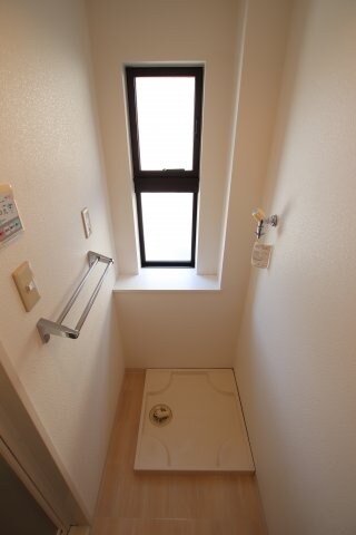 物件内観写真19　(室内洗濯機置場)