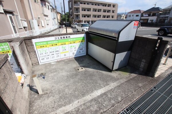 建物設備(敷地内ゴミ置き場)