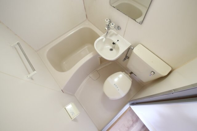 物件内観写真11　(ユニットバス)