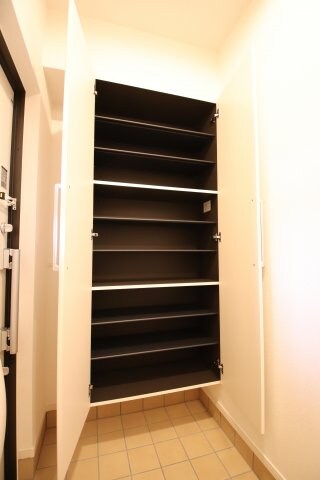 物件内観写真7　(シューズボックス)