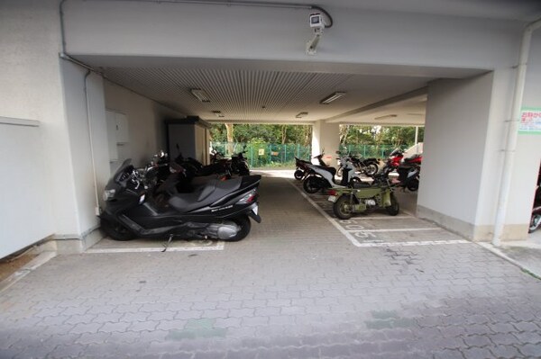 建物設備(バイク置き場)