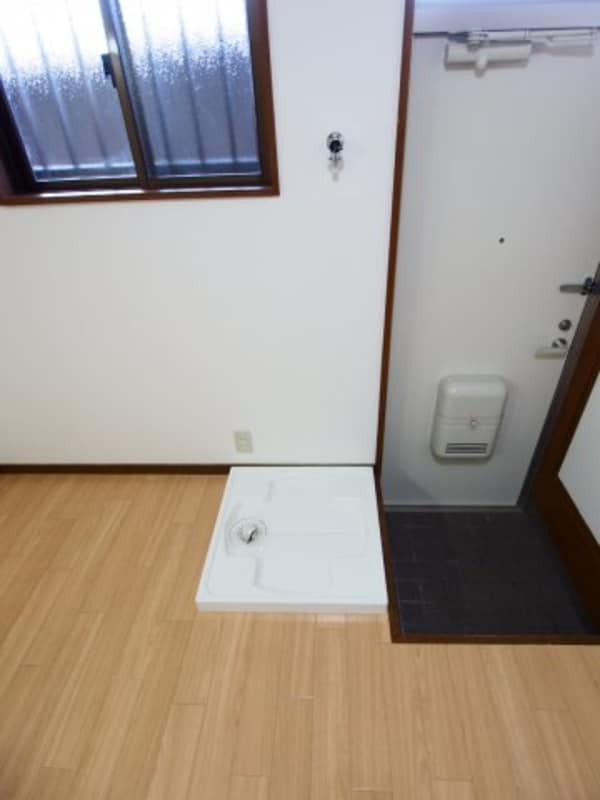 建物設備(室内洗濯機置場)