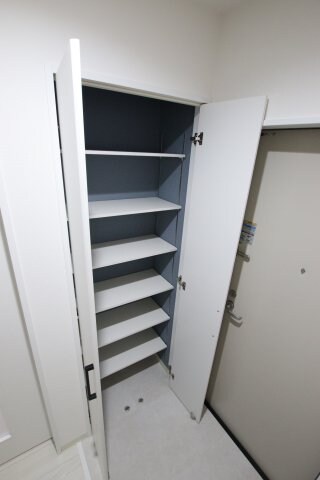 物件内観写真7　(シューズボックス)