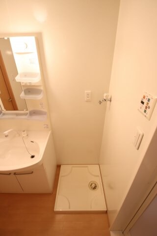 物件内観写真21　(室内洗濯機置場)