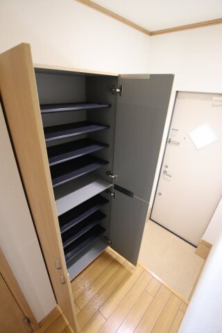 物件内観写真8　(シューズボックス)