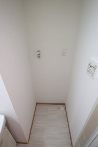 物件内観写真18　(室内洗濯機置場)