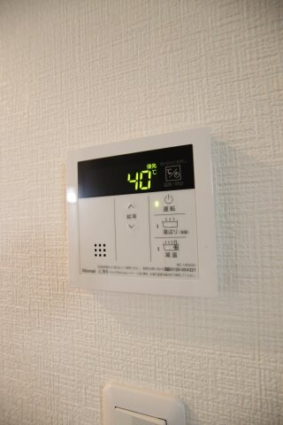 物件内観写真20　(給湯器)