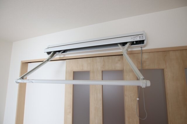 物件内観写真26　(室内物干器)