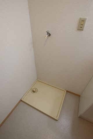 物件内観写真23　(室内洗濯機置場)