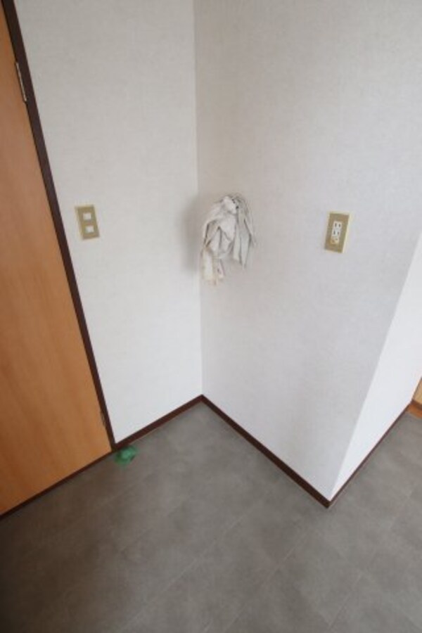 建物設備(室内洗濯機置場)
