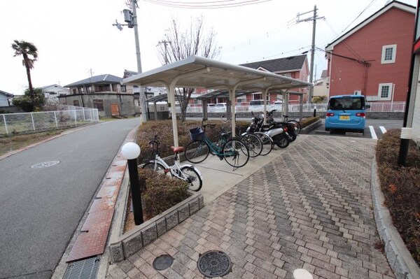 建物設備(駐輪場)