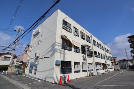 セブンハイツ津久野外観写真