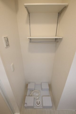 物件内観写真12　(室内洗濯機置場)