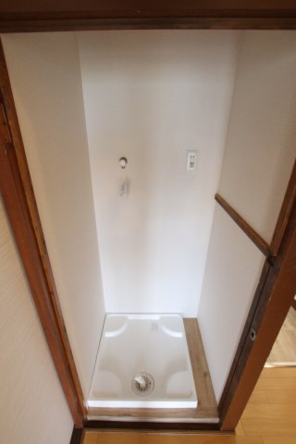 建物設備(室内洗濯機置場)