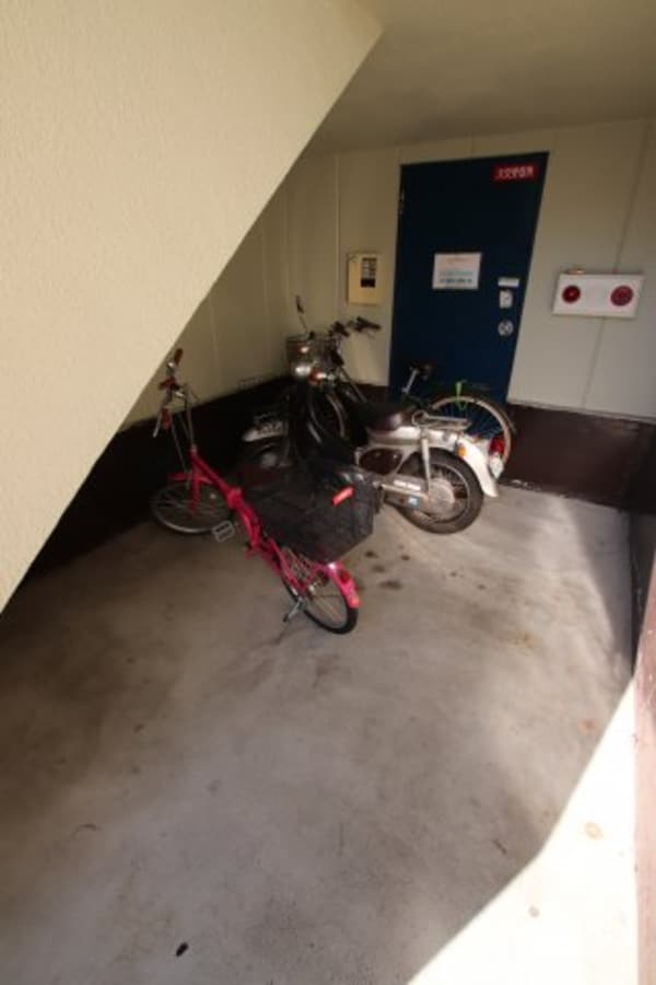 建物設備(駐輪場)