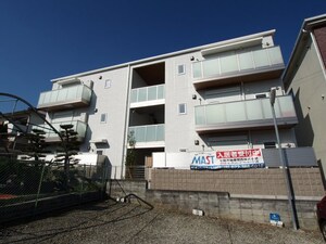 シャーメゾン芽外観写真