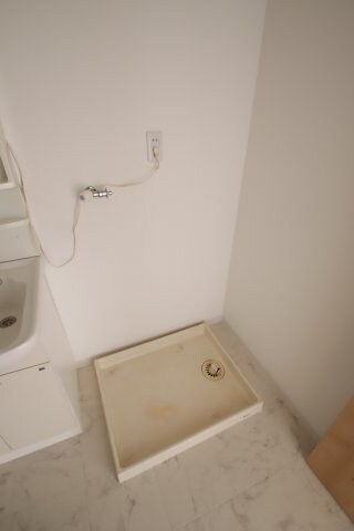 物件内観写真23　(室内洗濯機置場)