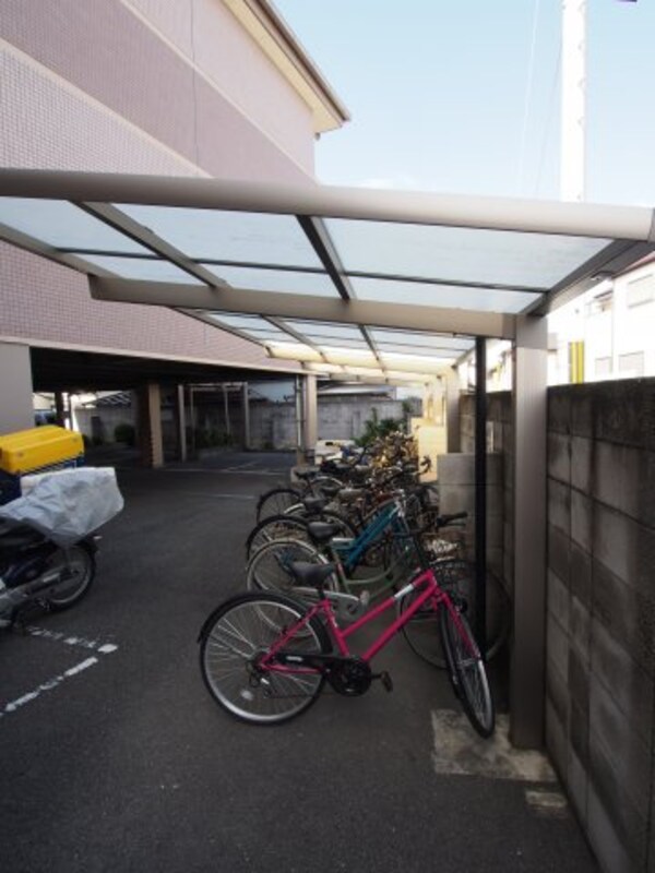 建物設備(駐輪場)