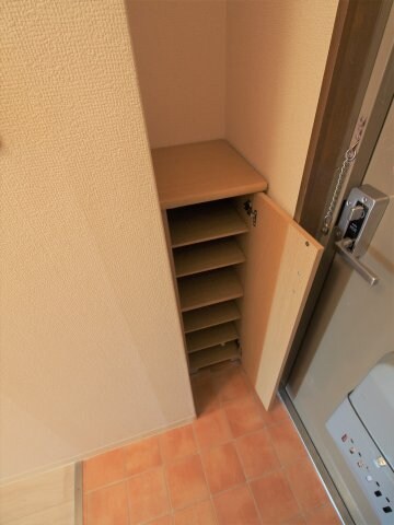 物件内観写真8　(シューズボックス)