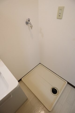 物件内観写真13　(室内洗濯機置場)