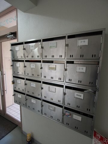 物件内観写真5　(集合ポスト)