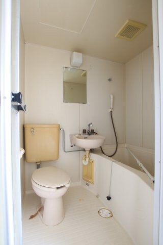 物件内観写真9　(ユニットバス)