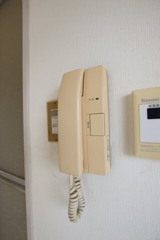 物件内観写真15　(インターホン)
