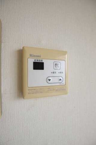 物件内観写真20　(給湯器)