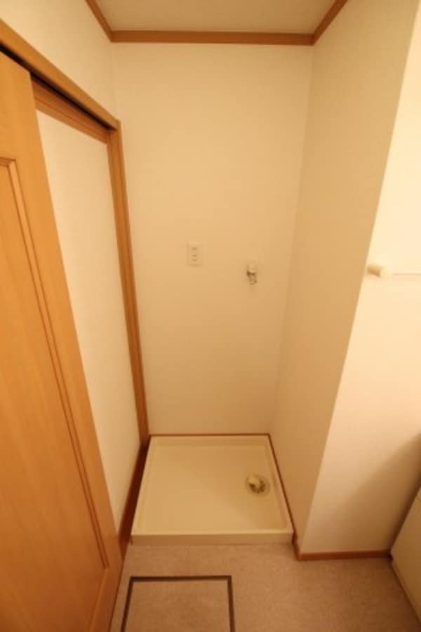 建物設備(室内洗濯機置場)