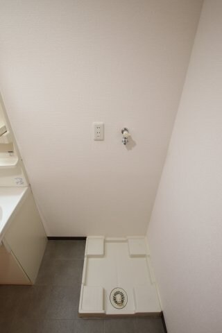 物件内観写真12　(室内洗濯機置場)