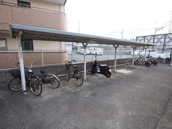 建物設備(駐輪場)