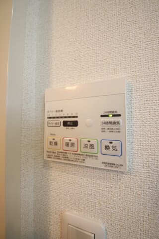 物件内観写真11　(浴室乾燥機)