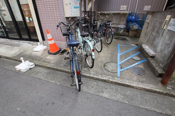 建物設備(駐輪場)