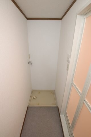 物件内観写真18　(室内洗濯機置場)