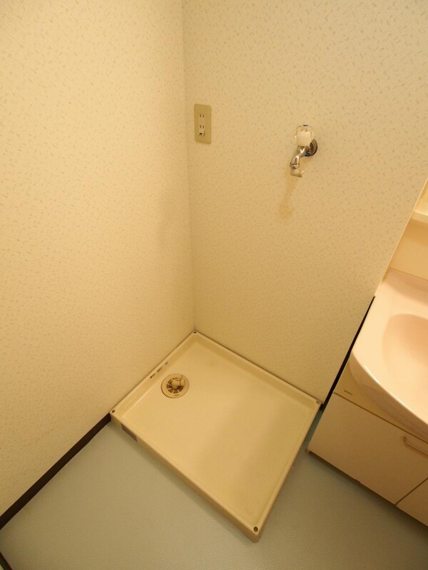 建物設備(室内洗濯機置場)