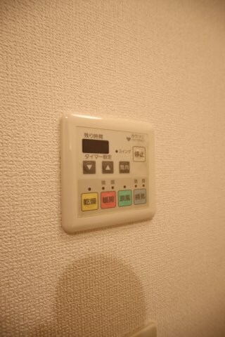 物件内観写真13　(浴室乾燥機)