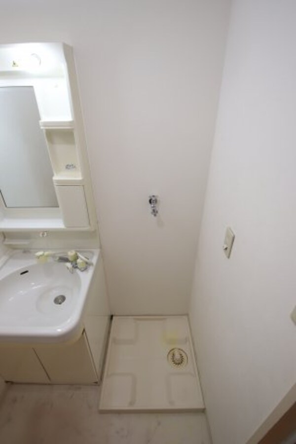 建物設備(室内洗濯機置場)