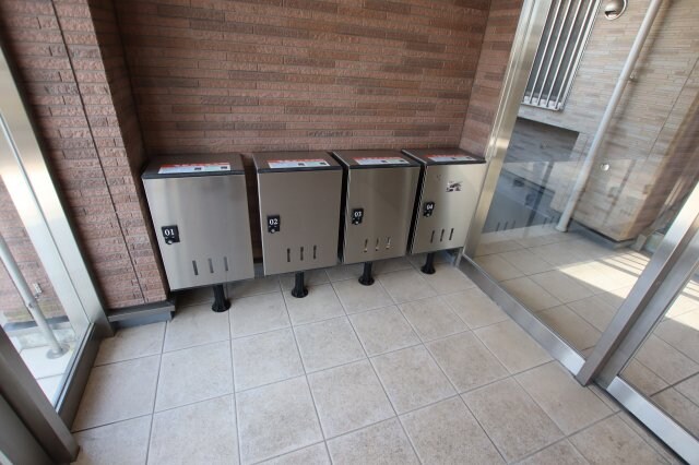 物件内観写真7　(宅配ボックス)