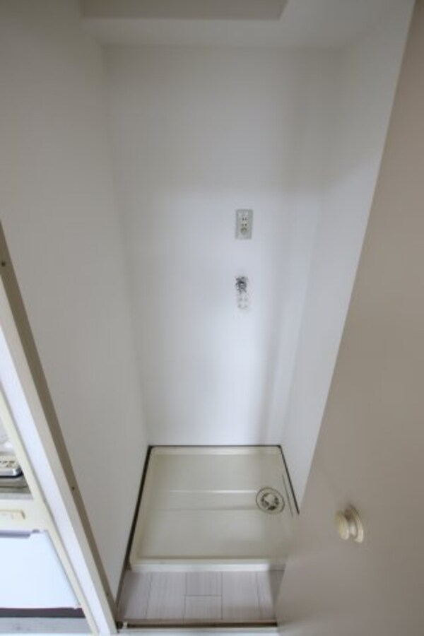 建物設備(室内洗濯機置き場)