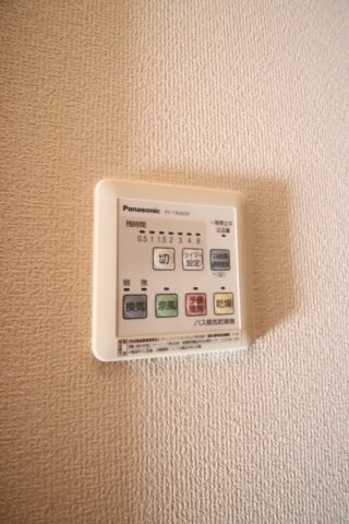 物件内観写真12　(浴室乾燥機能)