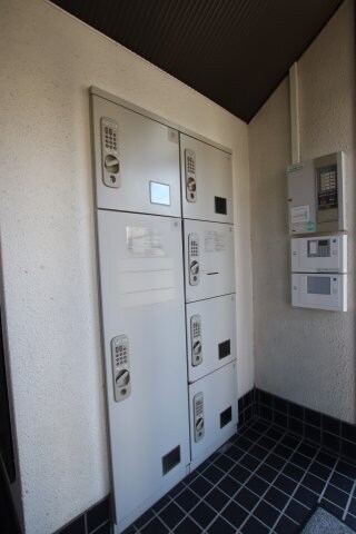 物件内観写真5　(宅配ボックス)