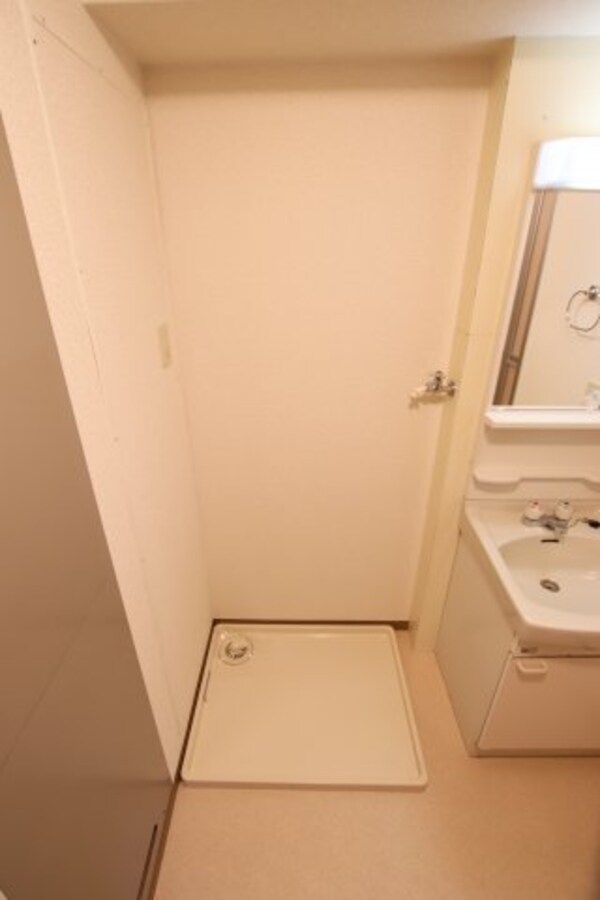 建物設備(室内洗濯機置場)