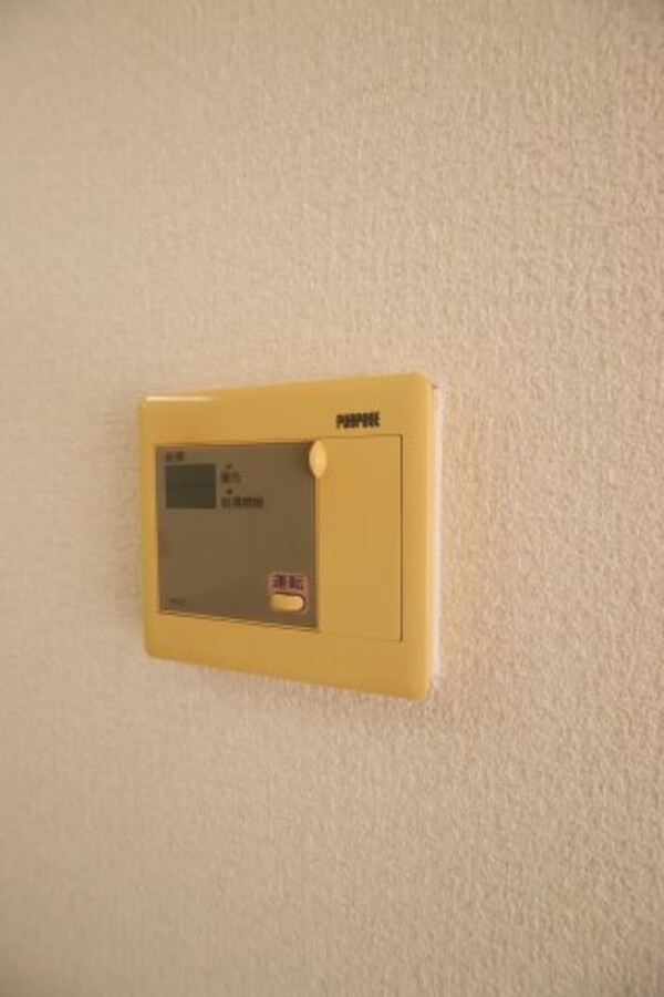 建物設備(給湯器リモコン)