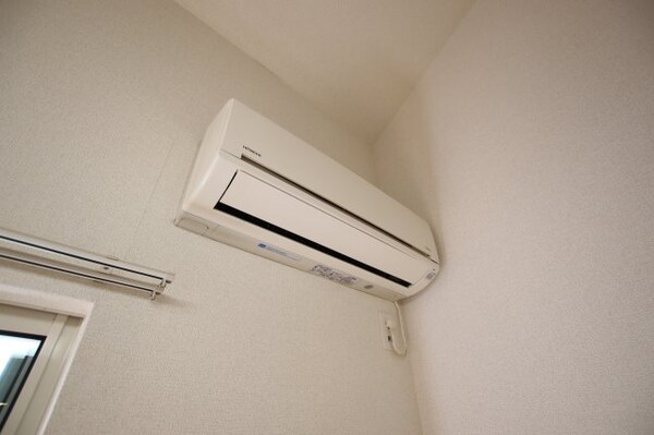 建物設備(エアコン)
