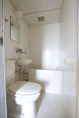 物件内観写真21　(ユニットバス)