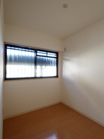 物件内観写真11　(納戸)