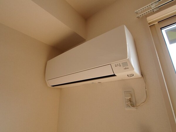 建物設備(エアコン)