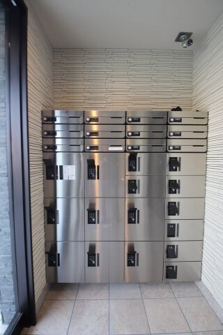 物件内観写真6　(宅配ボックス)
